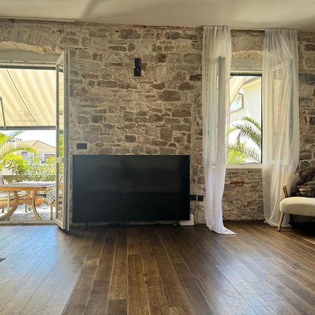 Grand Terrace Suite 希贝尼克 外观 照片