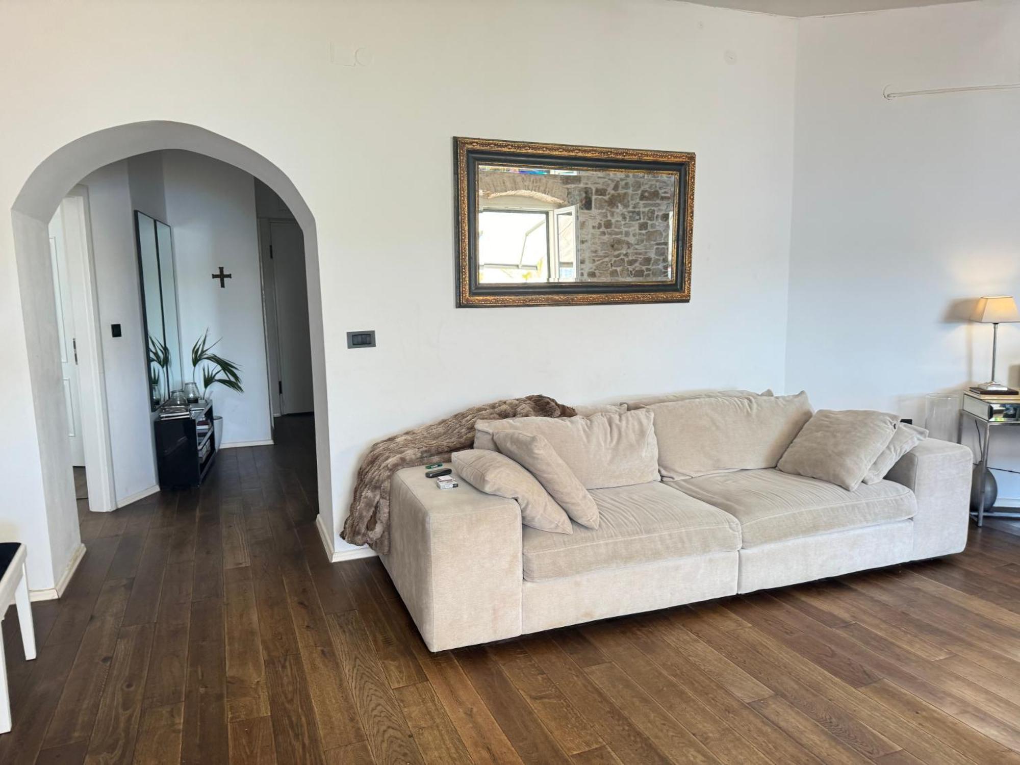 Grand Terrace Suite 希贝尼克 外观 照片
