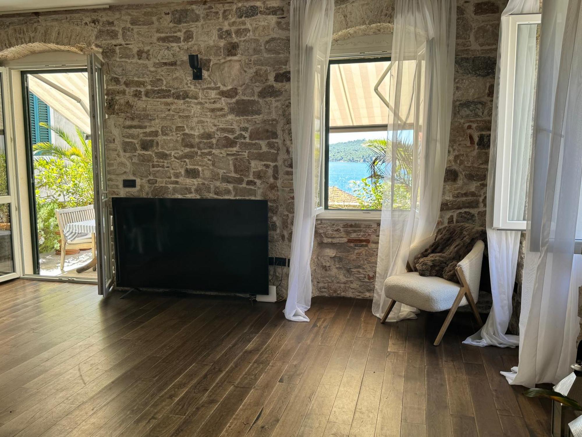 Grand Terrace Suite 希贝尼克 外观 照片